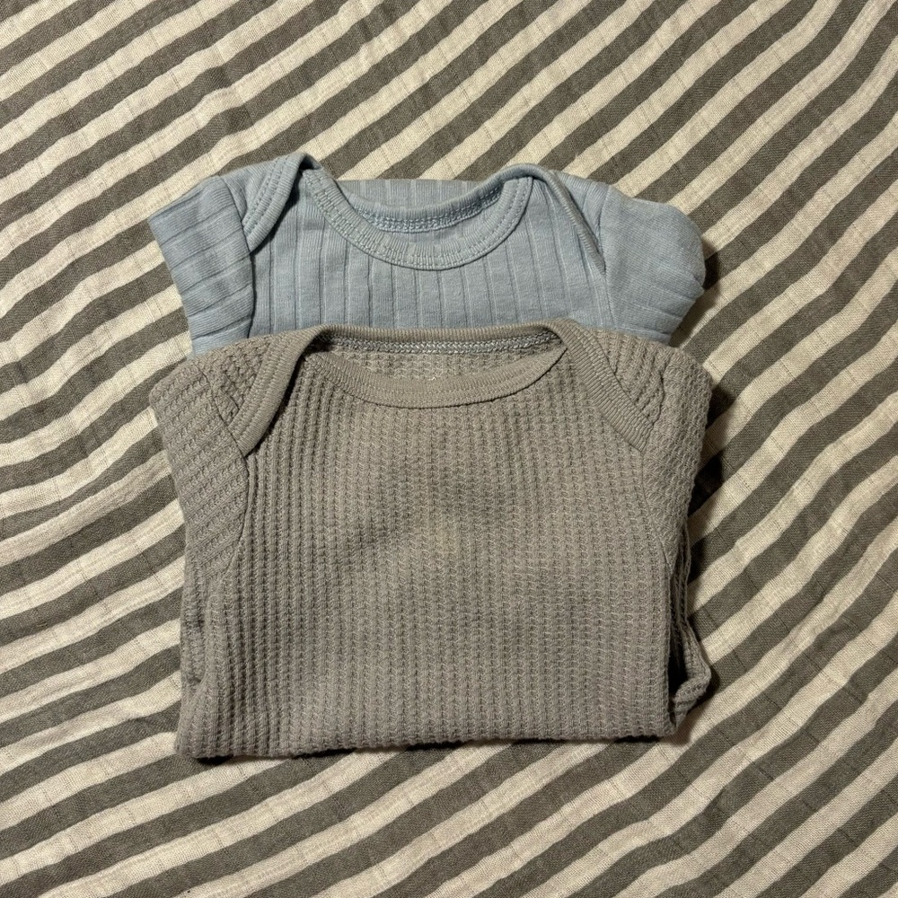 2PACK infant bodysuits